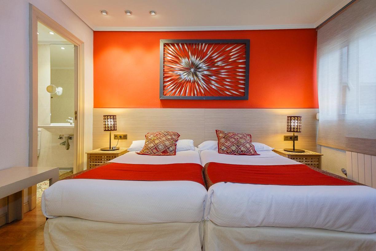 Hostal Rodas פמפלונה מראה חיצוני תמונה