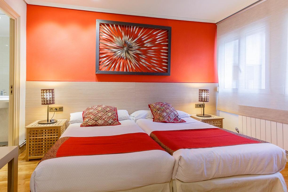 Hostal Rodas פמפלונה מראה חיצוני תמונה
