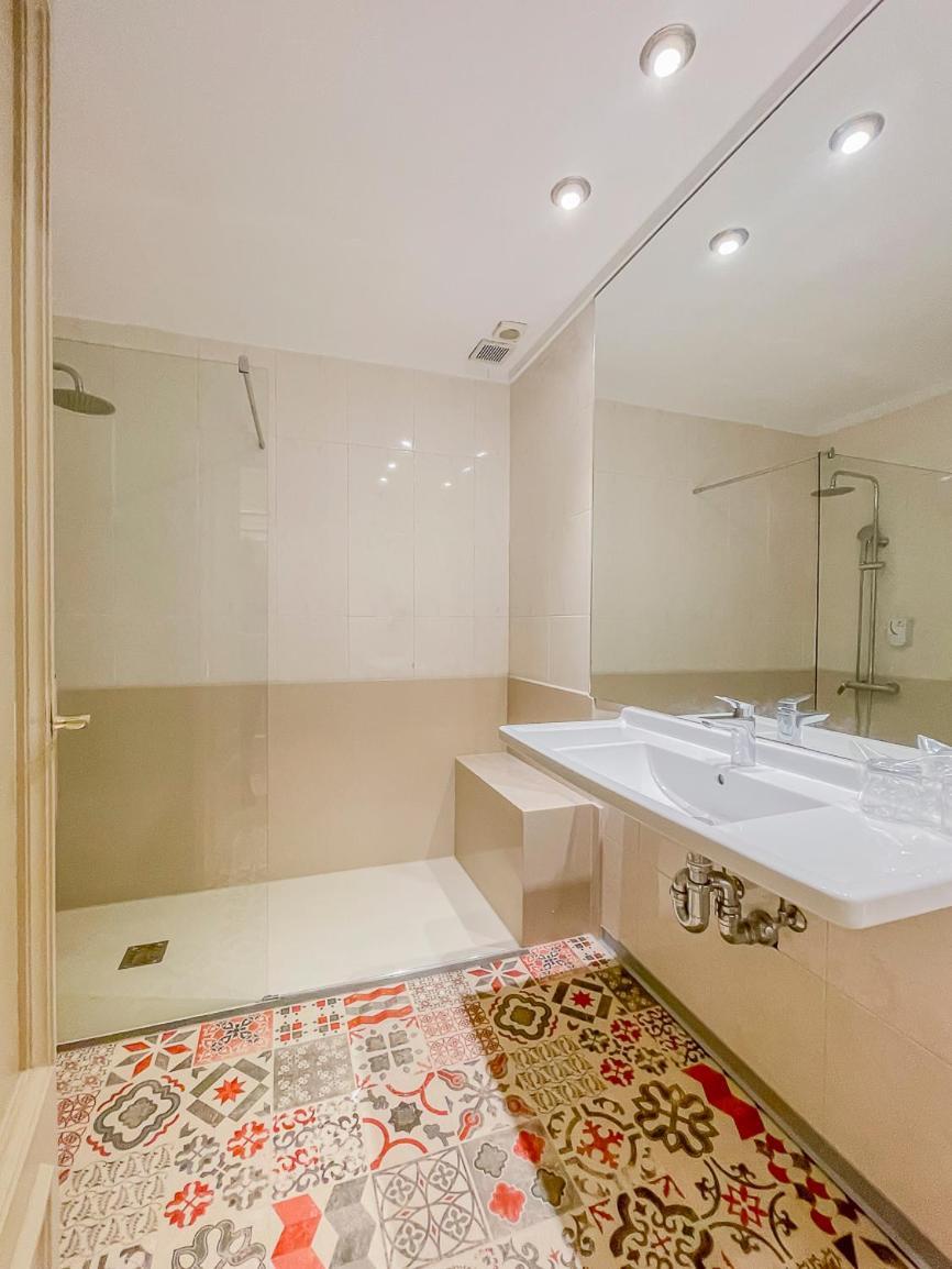 Hostal Rodas פמפלונה מראה חיצוני תמונה