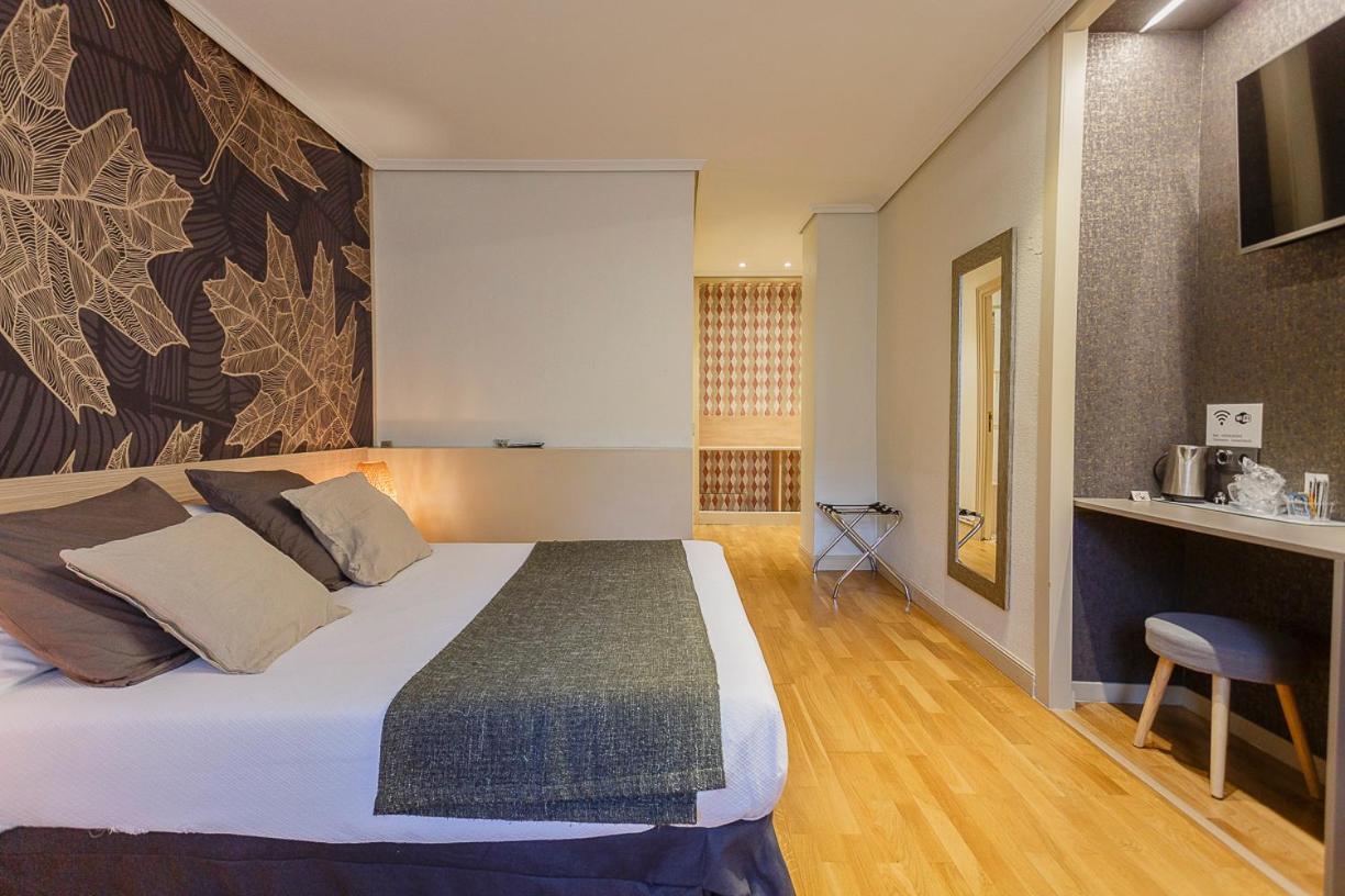 Hostal Rodas פמפלונה מראה חיצוני תמונה